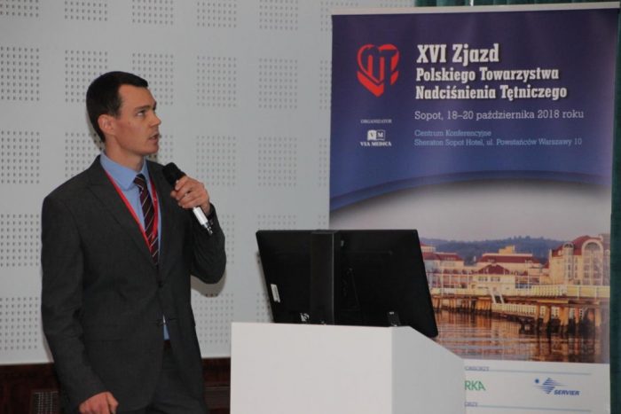 Dr Michael Popp of SOMNOmedics gives a lecture at the Polish Society of Hypertension